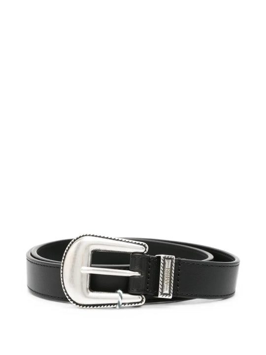 Black accessories, front view