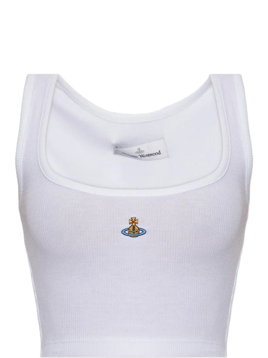 White top, front view
