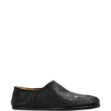 Black shoes, front view