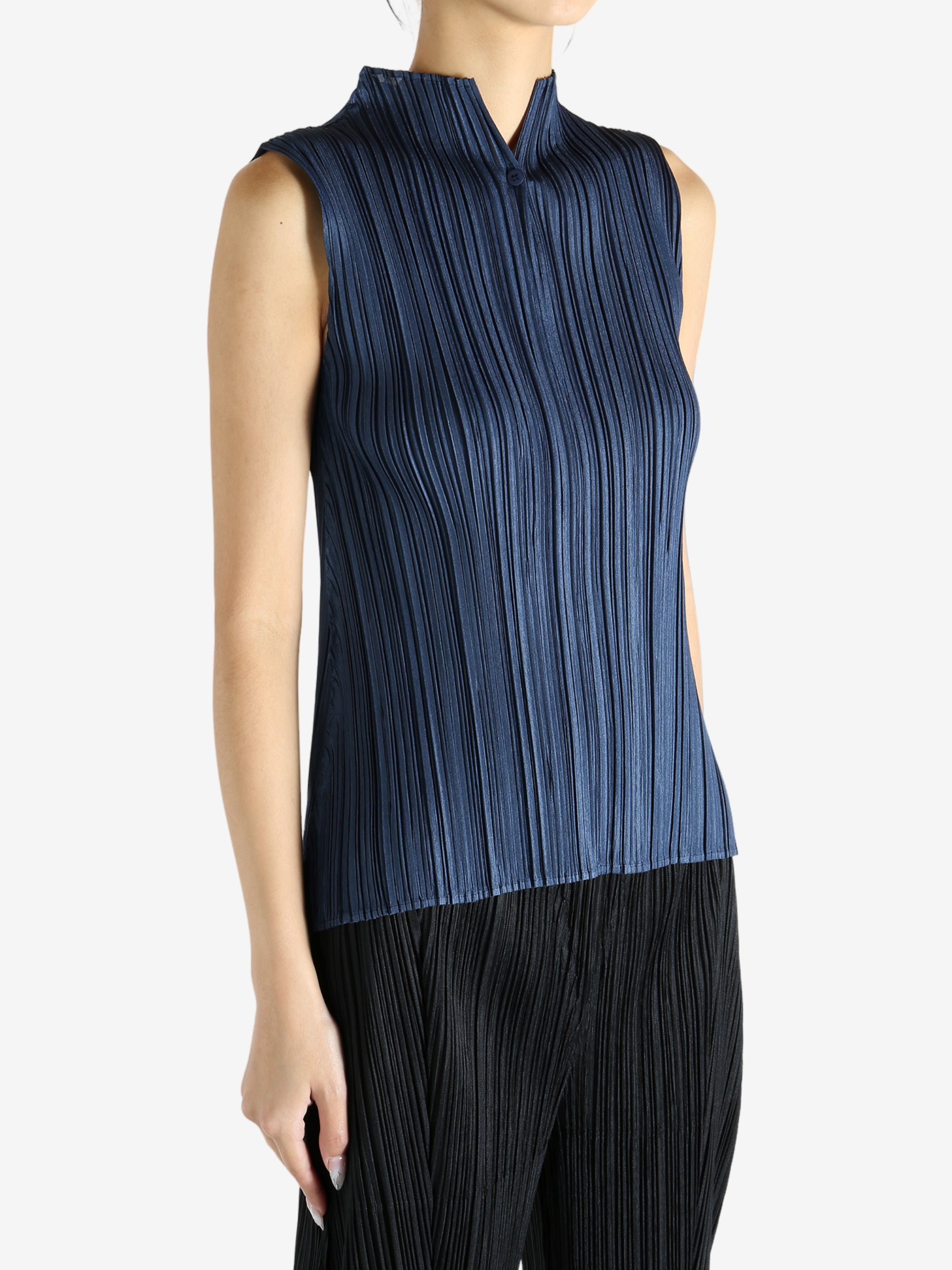 PLEATS PLEASE ネイビー 0400021509871?wid=600&hei=800&