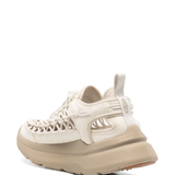 white sneakers,back view