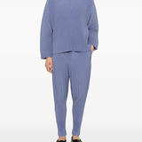 blue t-shirts,full body view