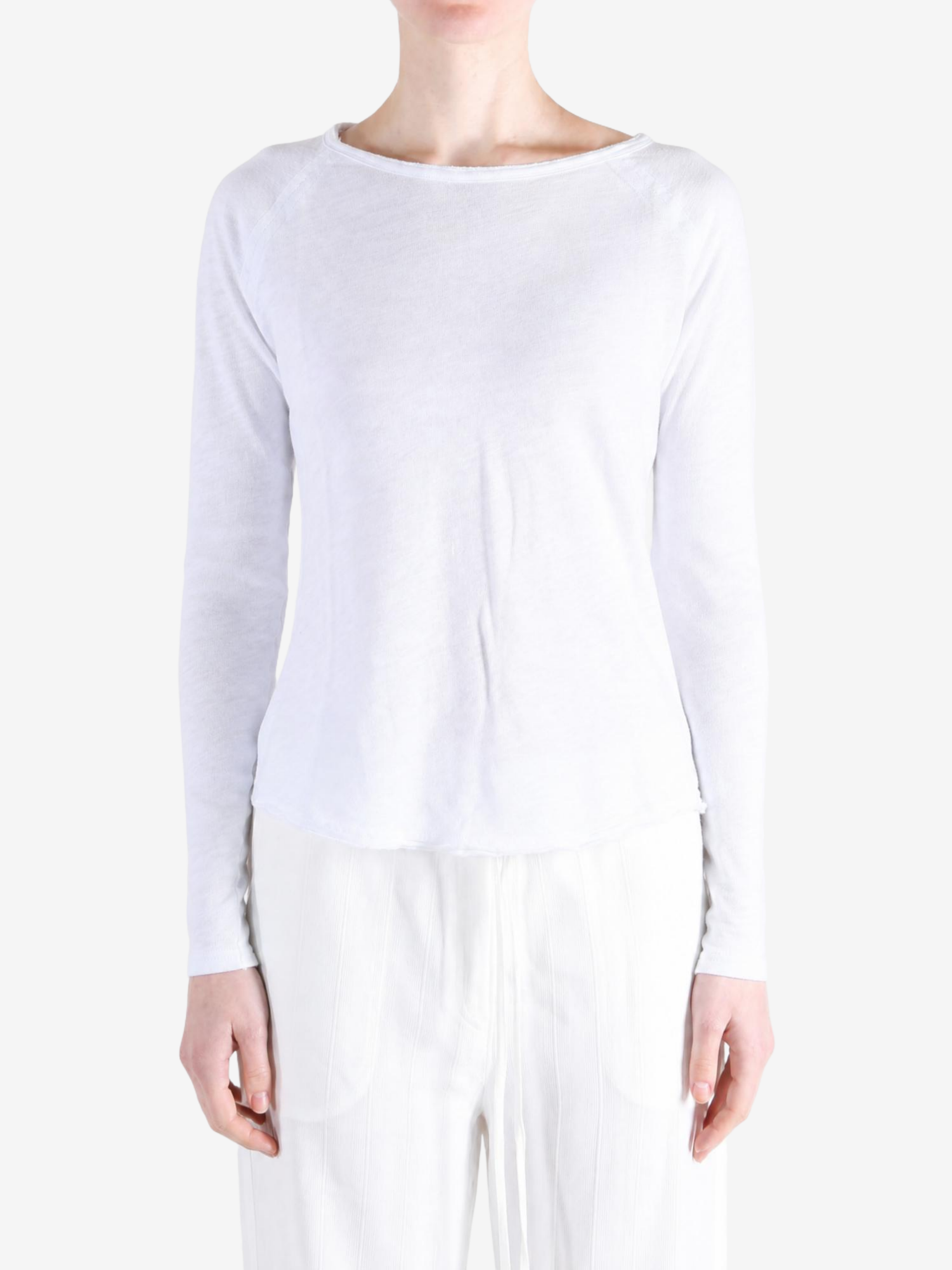 White t-shirt, full body view