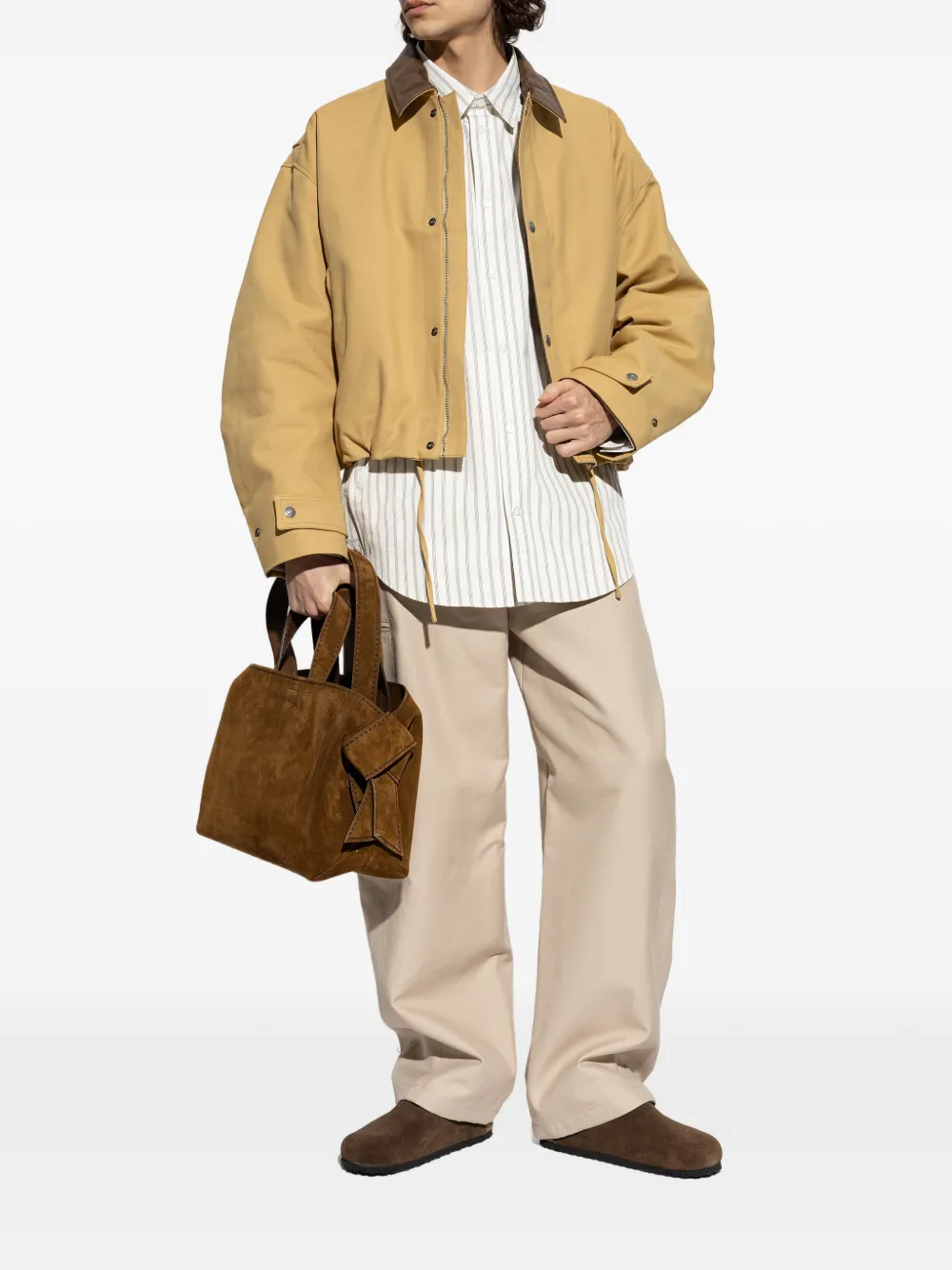 brown sandals,full body view