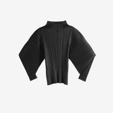 Black shirt, front view