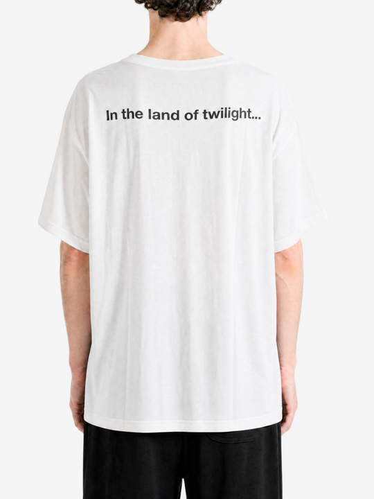 White t-shirt, full body view