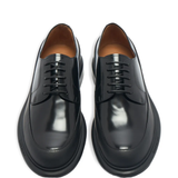 Black shoes, front view