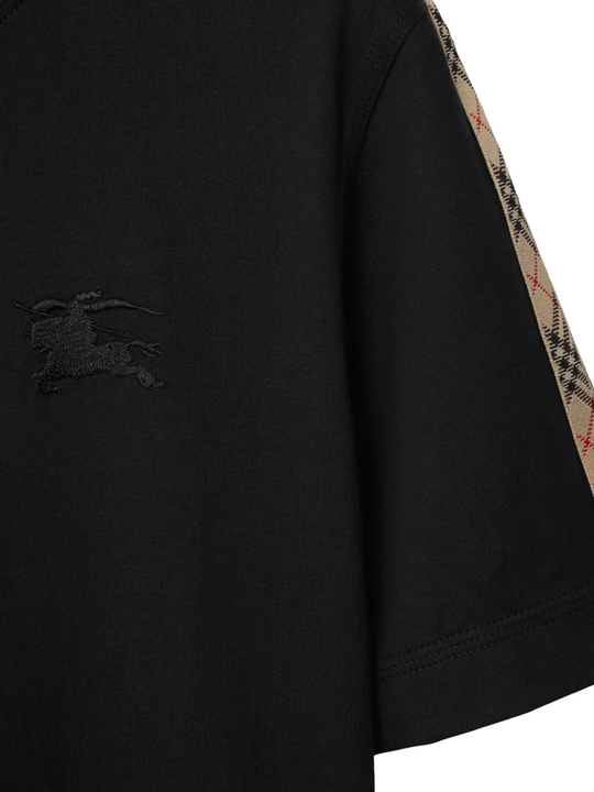 Black t-shirt, front view