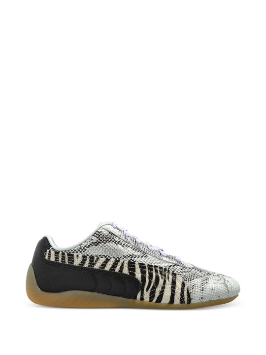 Black flats, front view