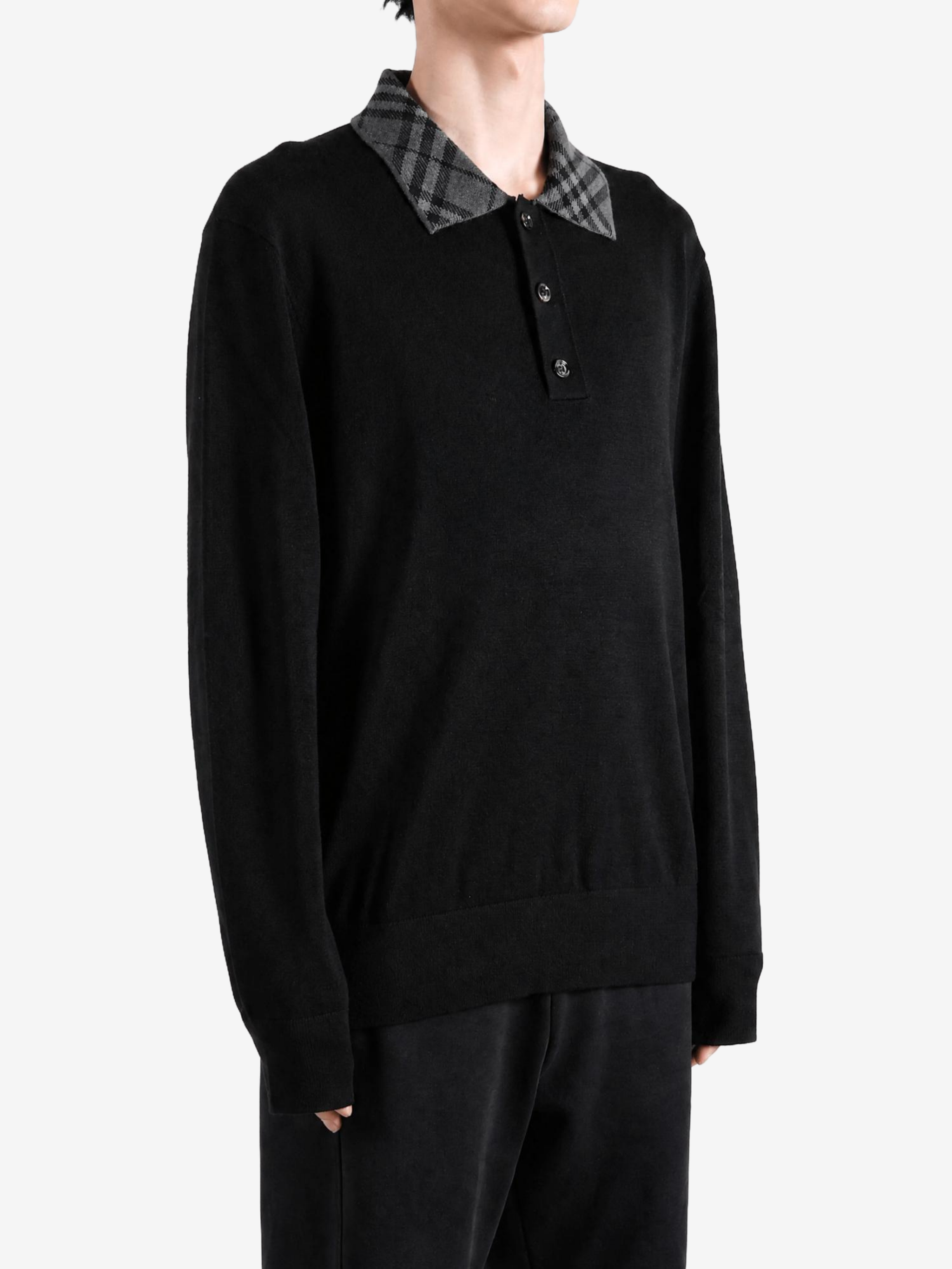 Black shirt, front view