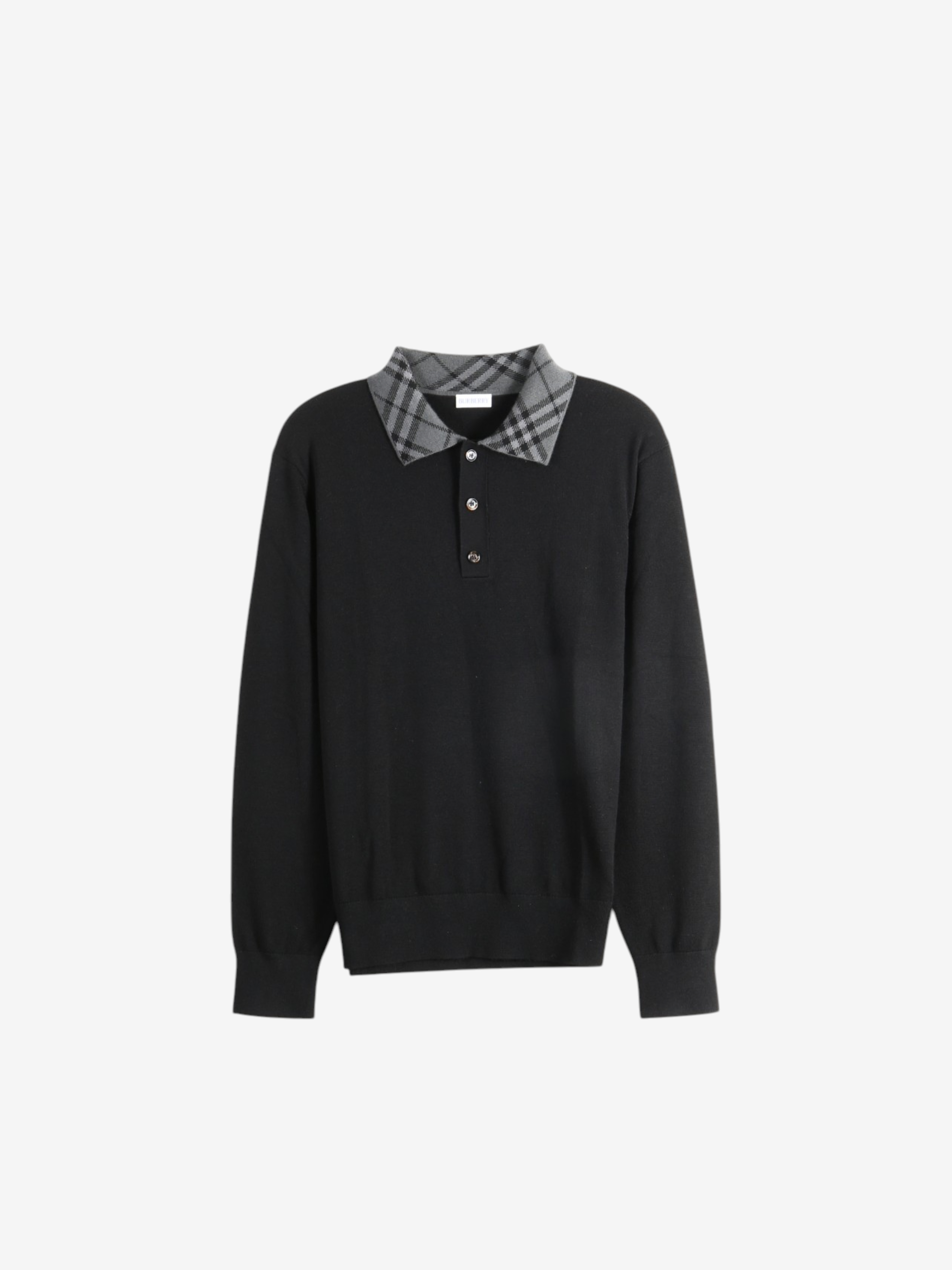 Black shirt, front view