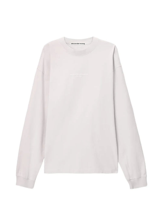 Pink t-shirt, front view