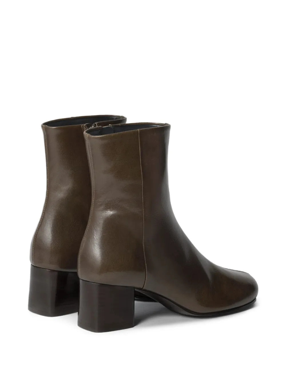 Brown boots, front view