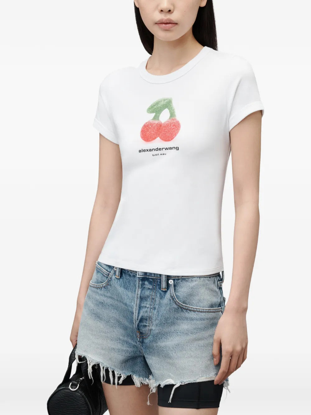 White t-shirt, full body view