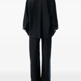 Black pants,full body view