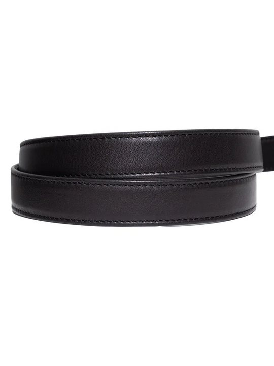 Black accessories, front view