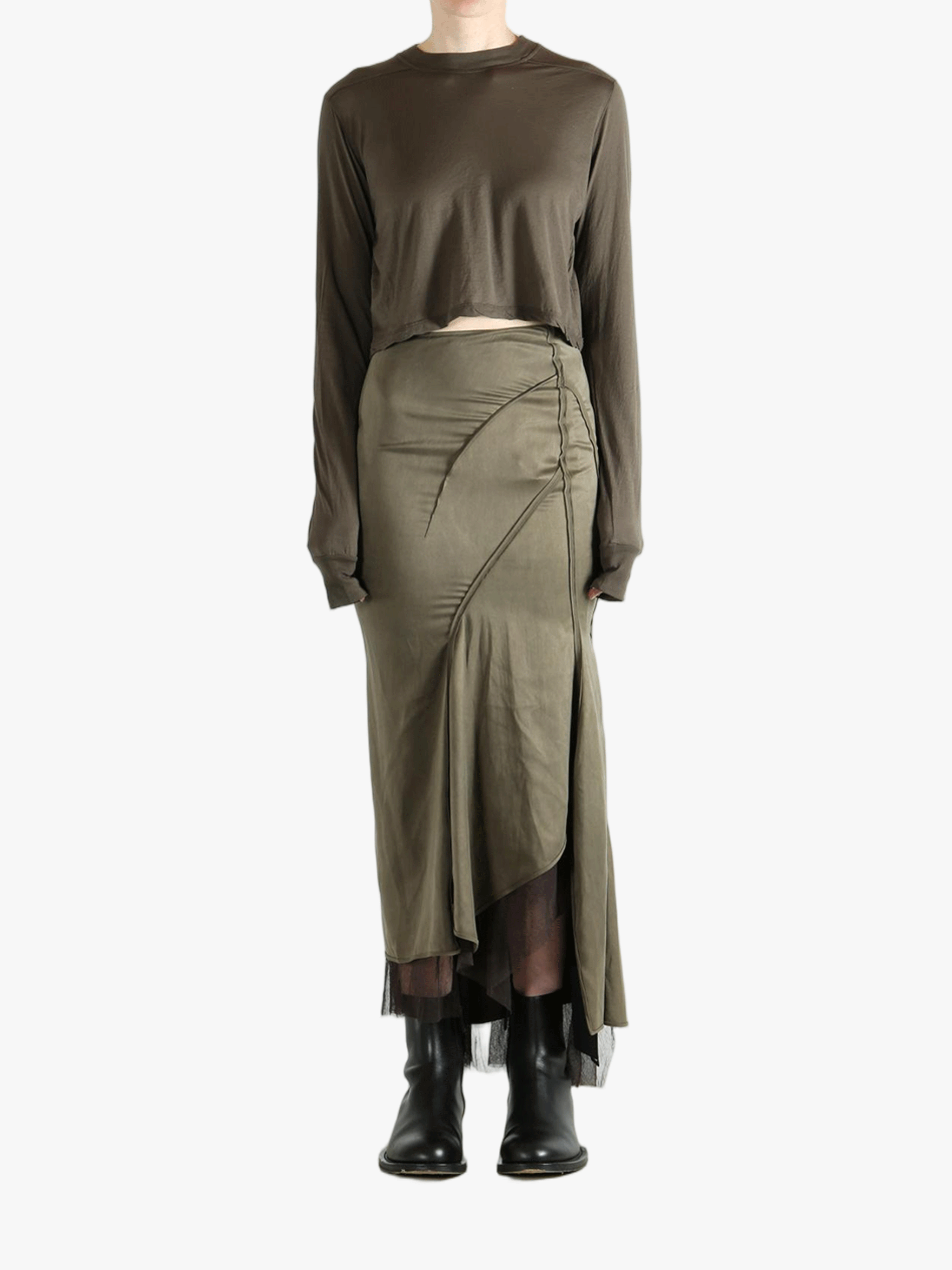 Brown t-shirts, full body view