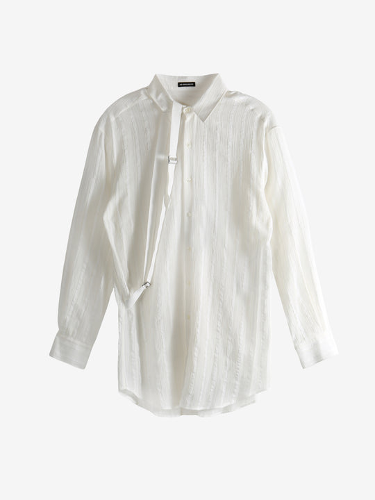 White shirt, front view