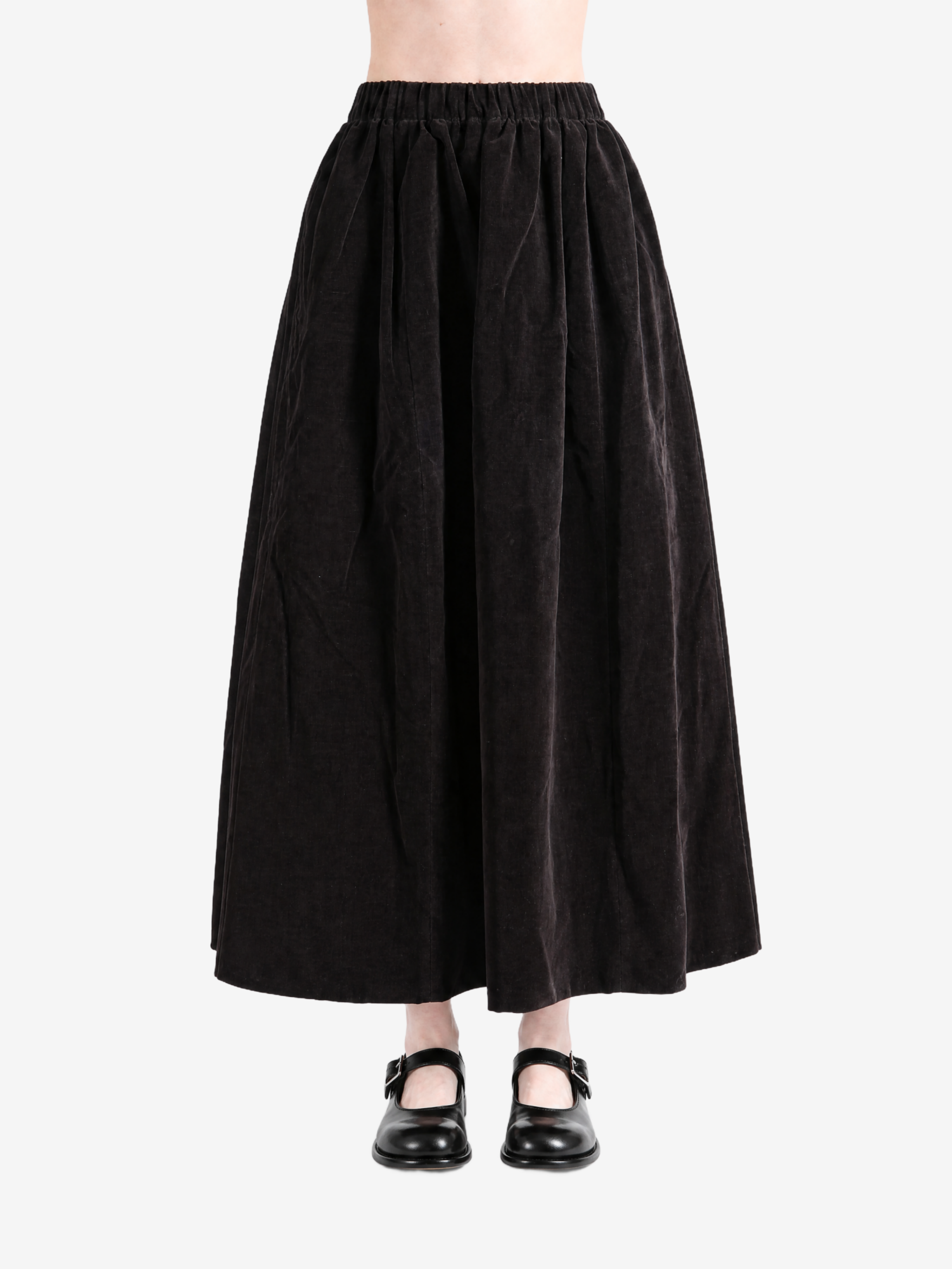 Black skirt, full body view