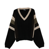 Black sweater,front view