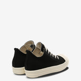 Black sneakers,back view