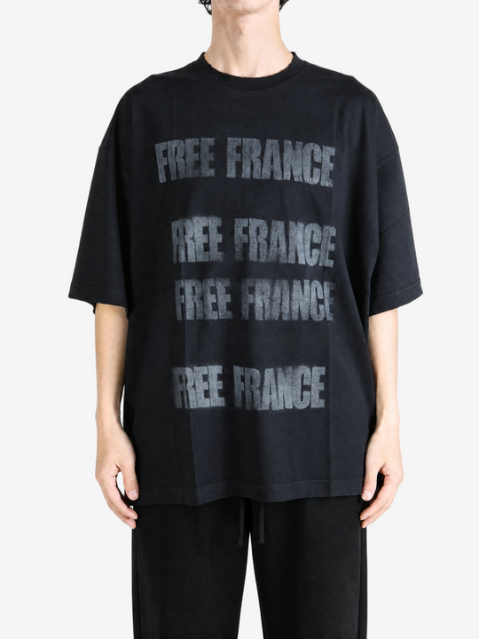 Black t-shirt, full body view
