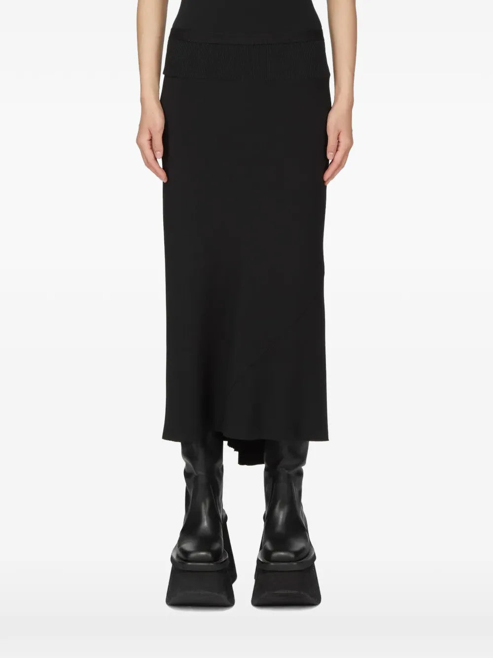 Black skirt, full body view