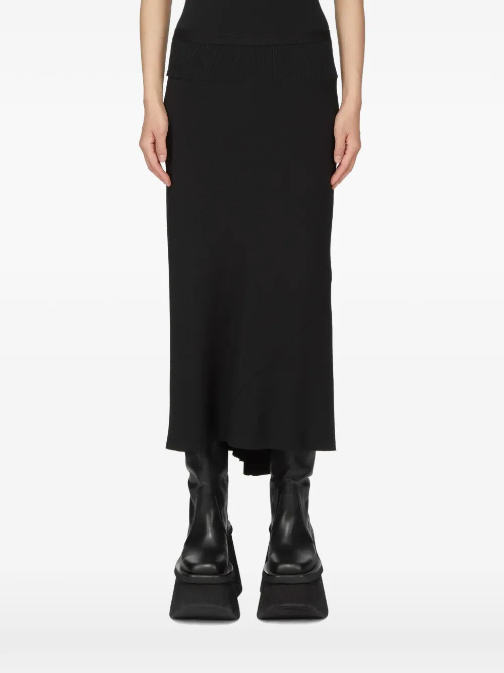 Black skirt, full body view