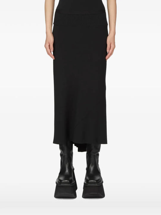 Black skirt, full body view
