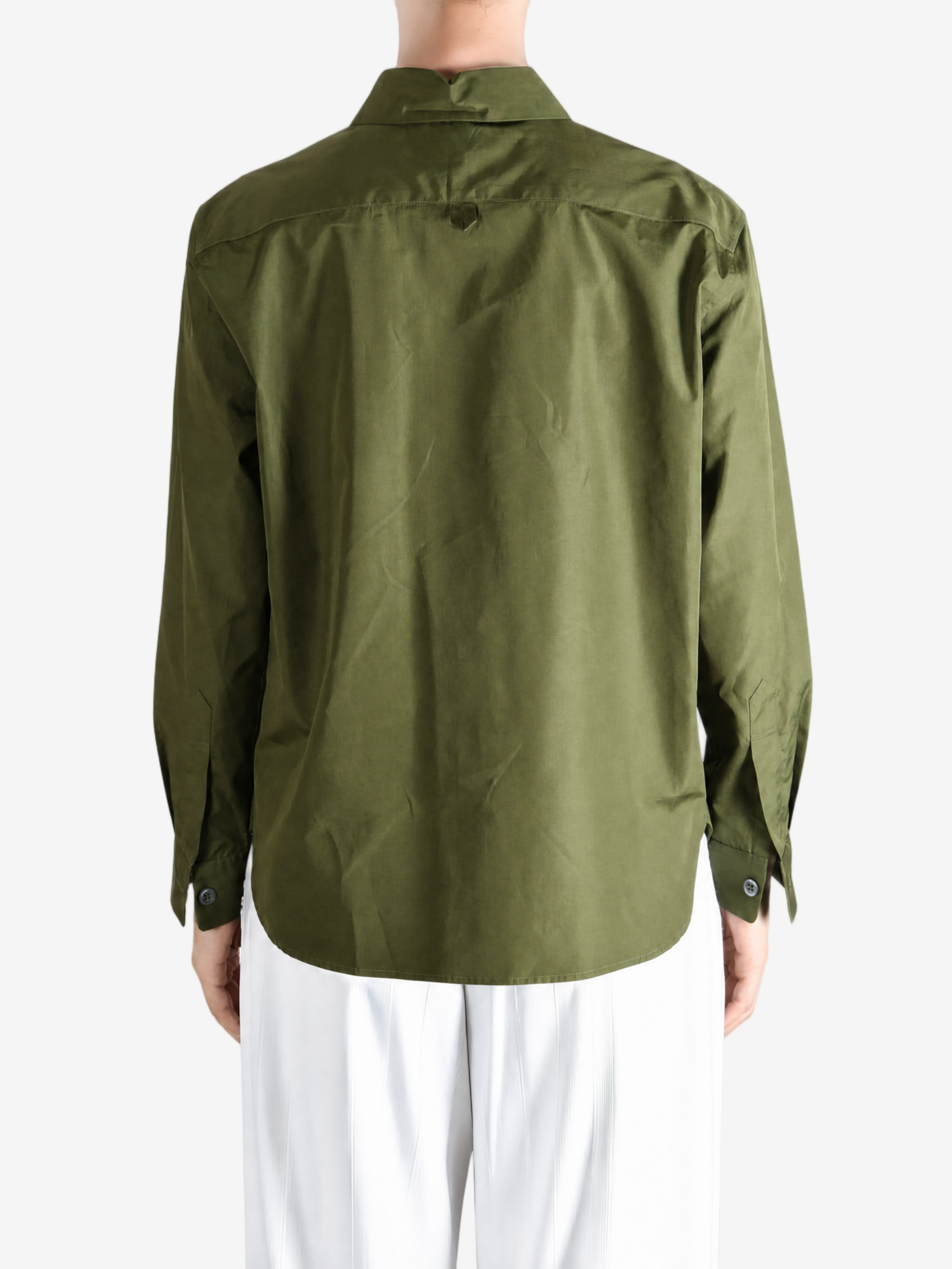 Green shirt, full body view