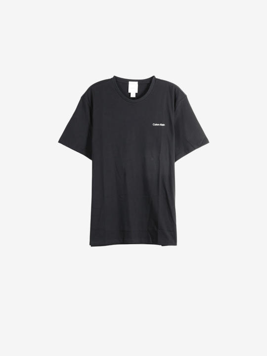 Black t-shirt, front view