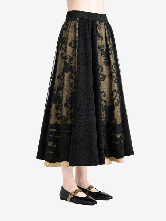 Black skirt, front view