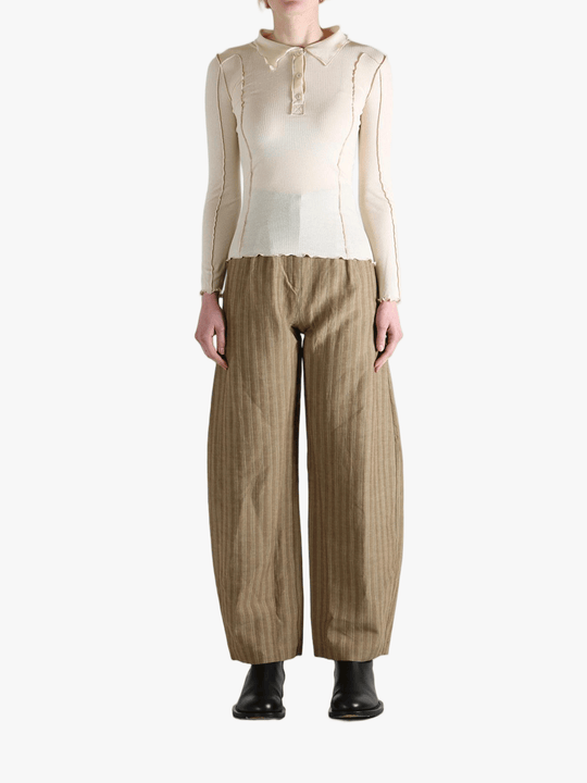 White top,full body view