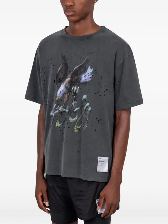 Black t-shirt, full body view