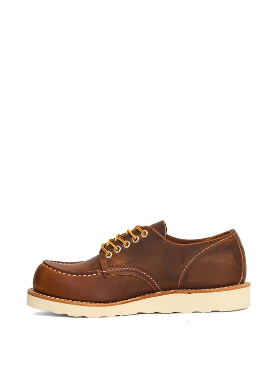 Brown boots, front view