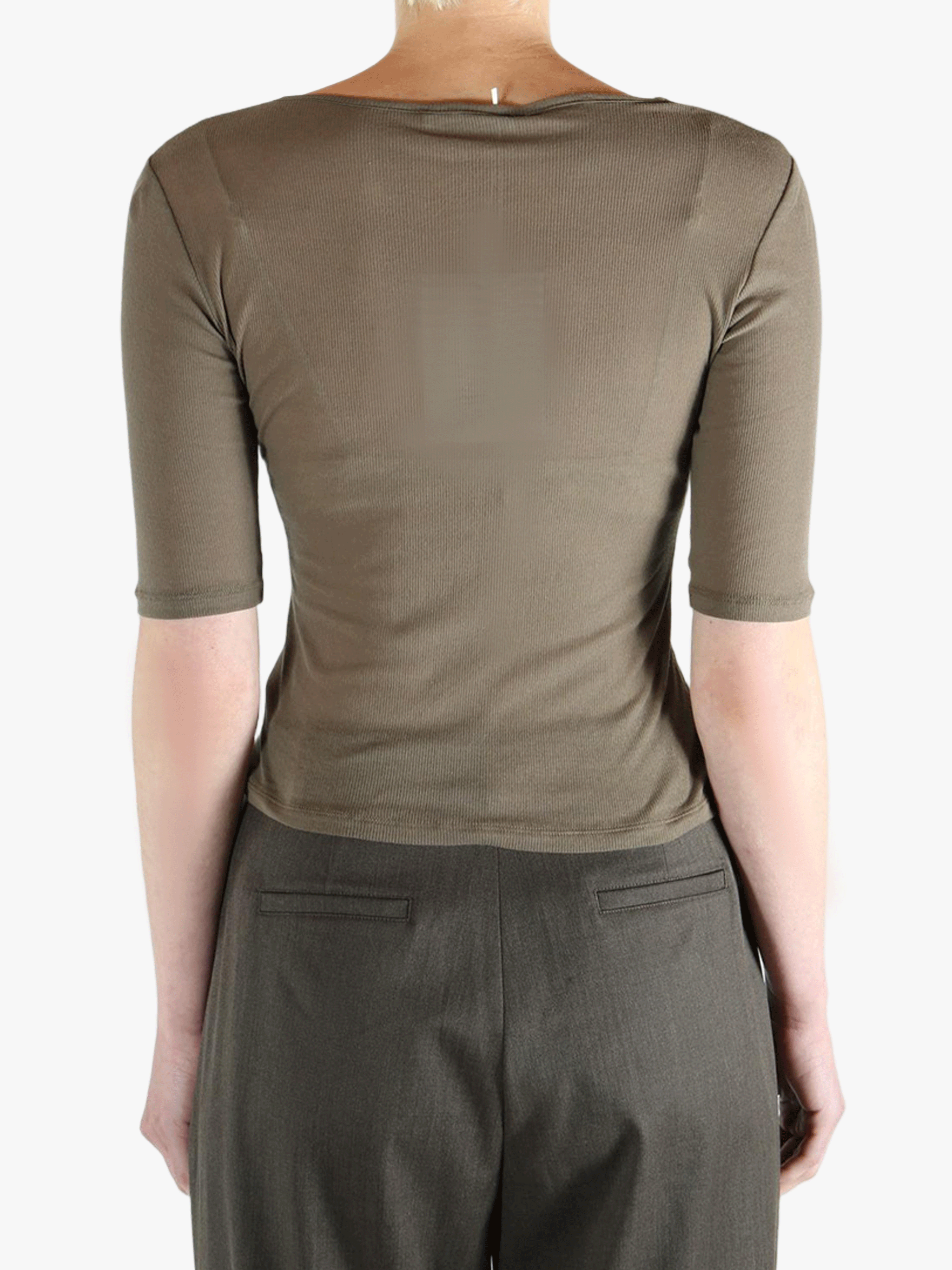 Brown t-shirt worn by a person, showing the t-shirt's fit