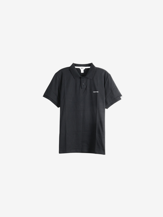 Black shirt, front view