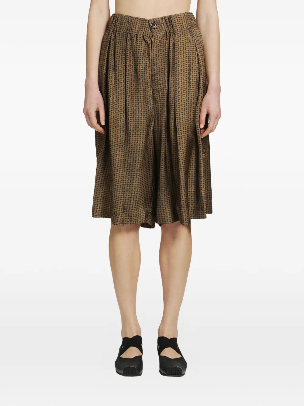 Brown pants, front view