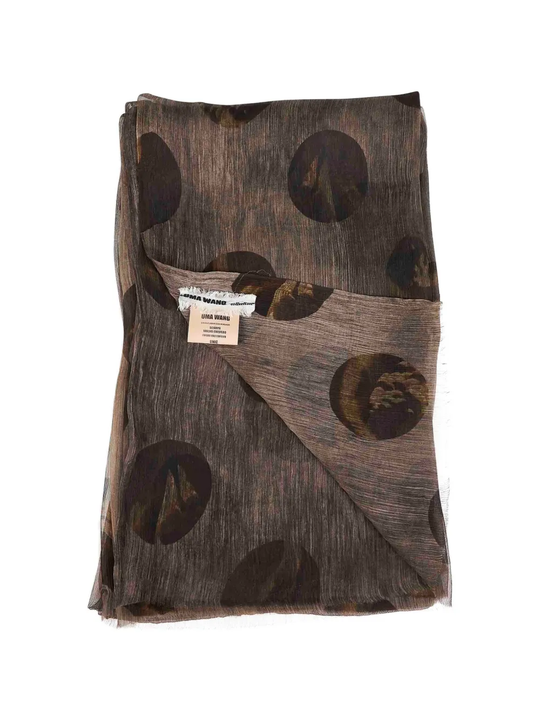 brown scarves,back view