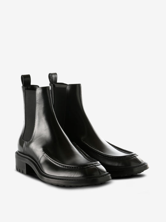 Black boots,side view