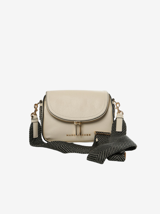 White bags, front view