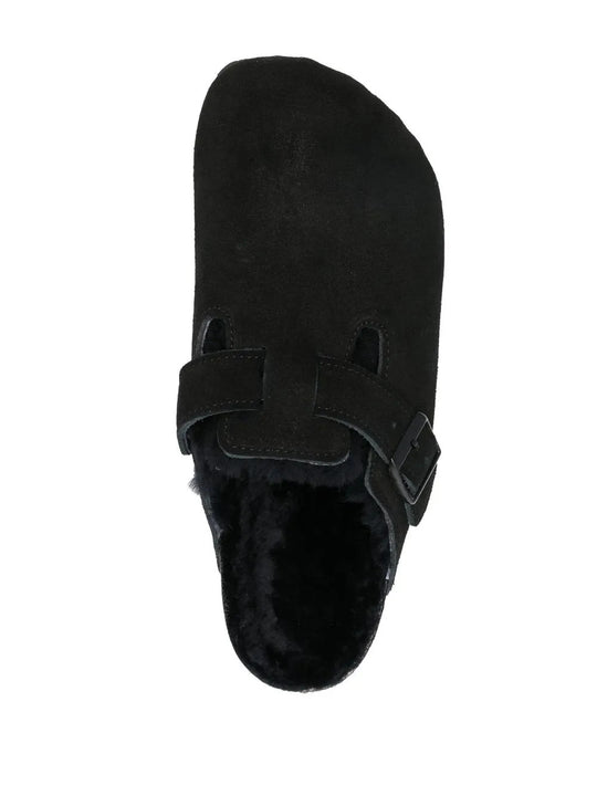 Black sandals, front view