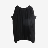 Black skirt, front view