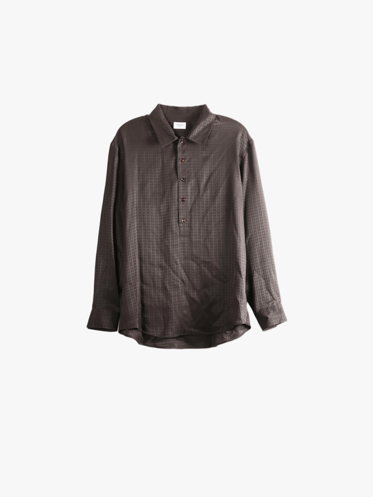 Brown shirt, front view