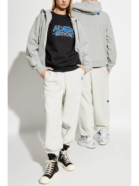 Black tee, full body look