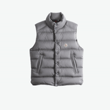 Grey jacket, front view