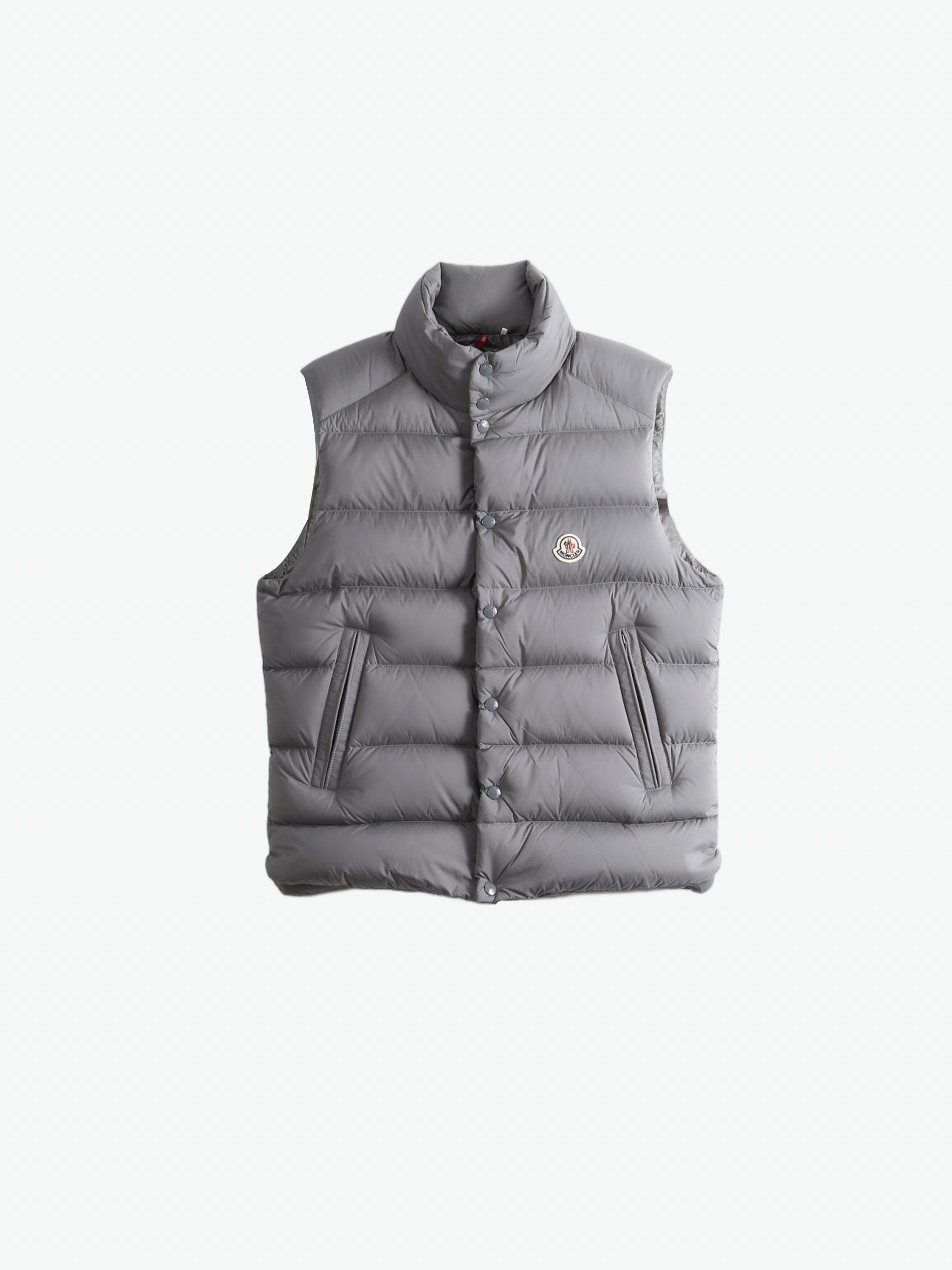 Grey jacket, front view