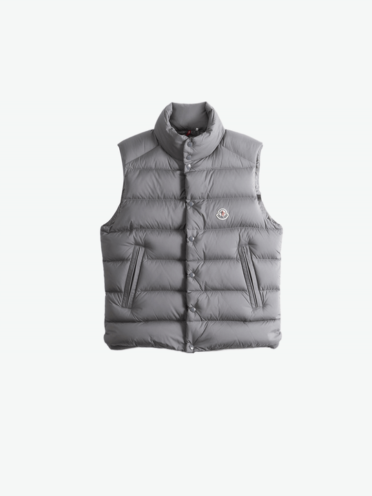 Grey jacket, front view