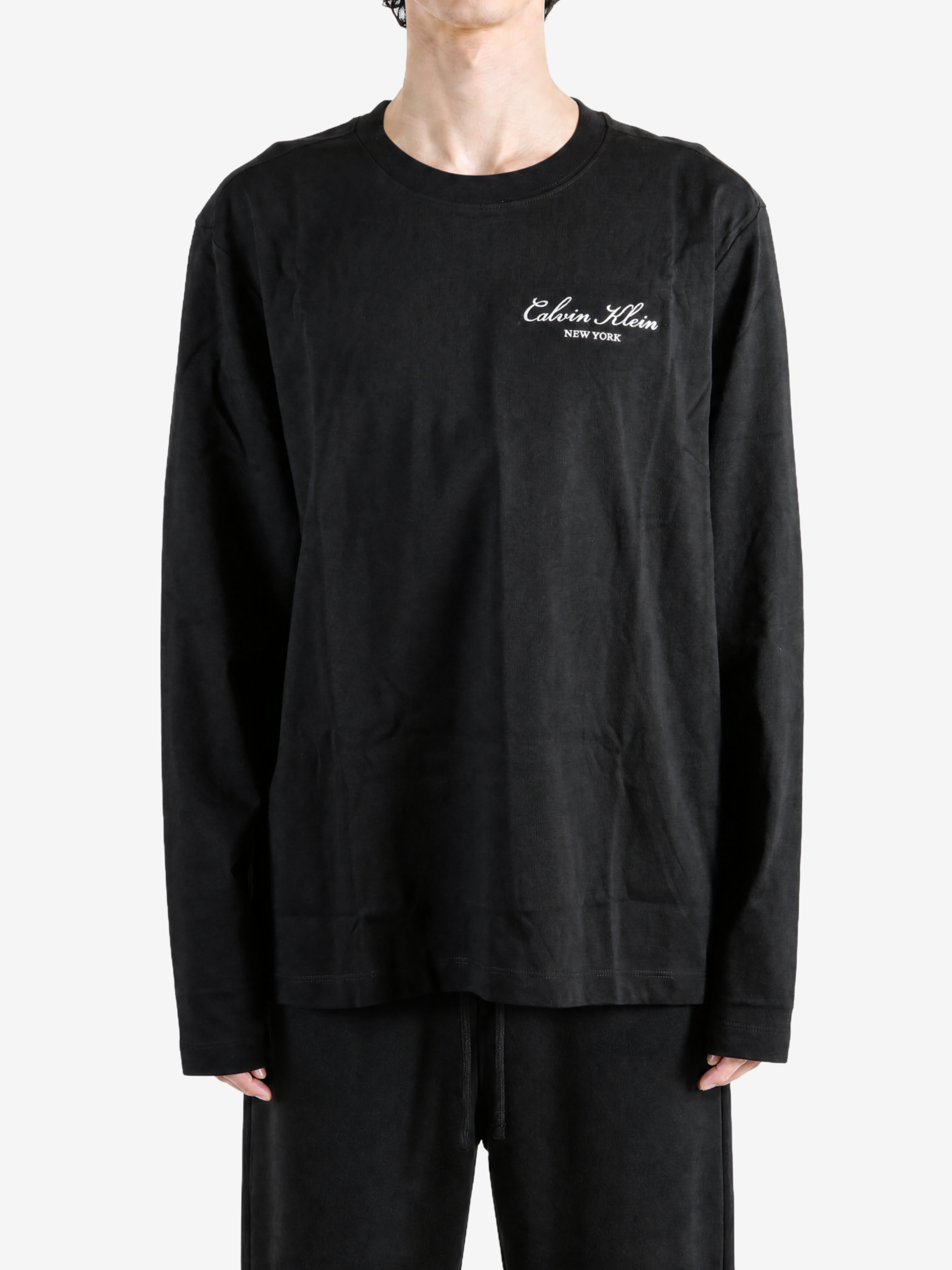 Black t-shirt, full body view