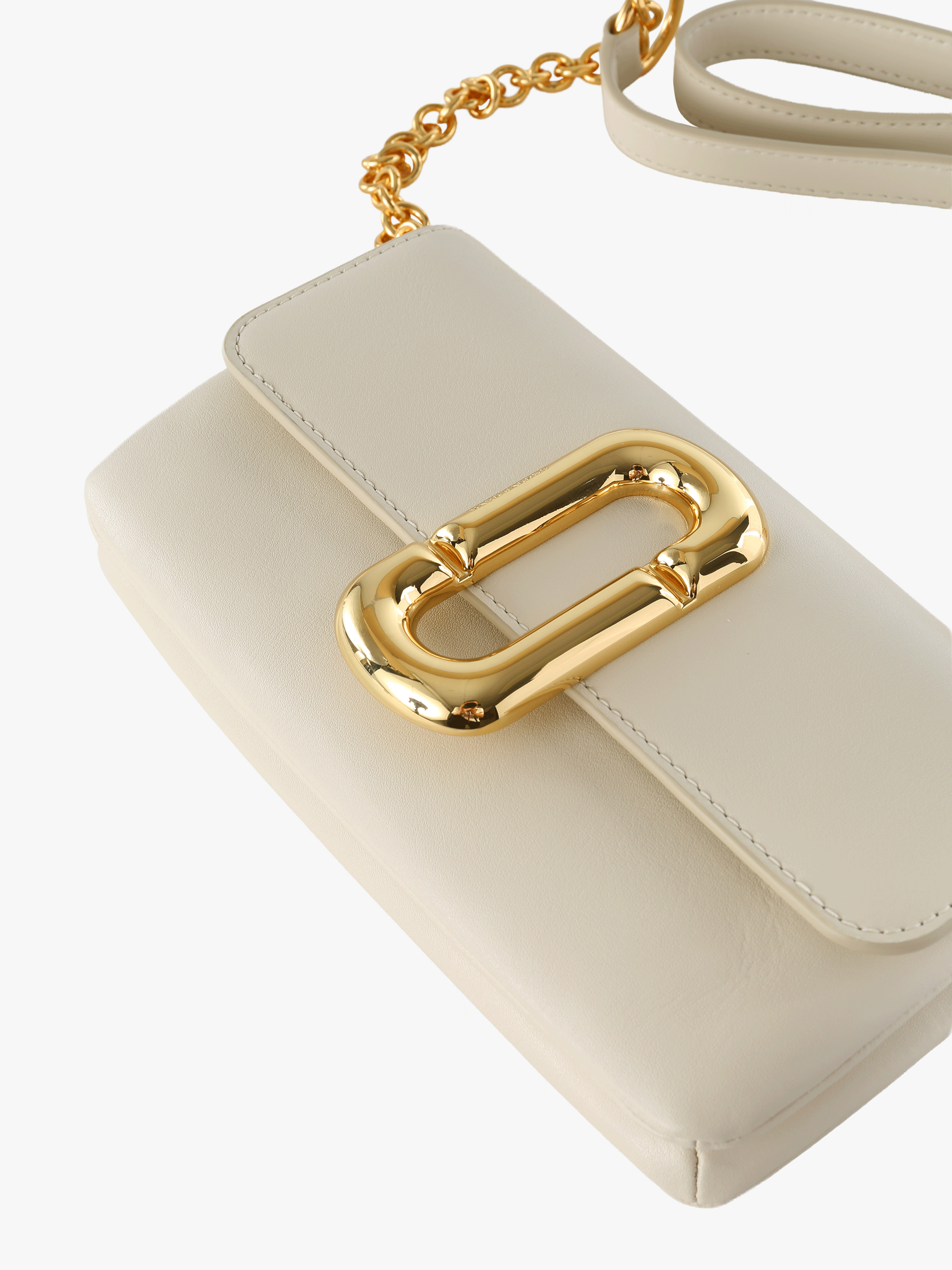 White accessories, front view